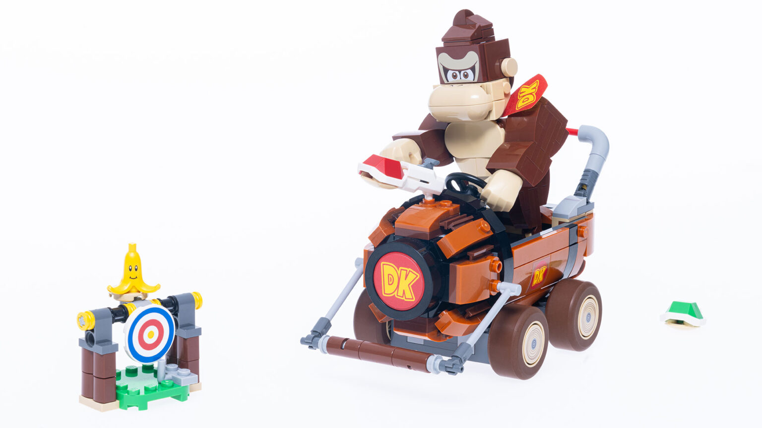 The Donkey Kong & DK Jumbo set is a 387-piece set The Donkey Kong & DK Jumbo set is a 387-piece set