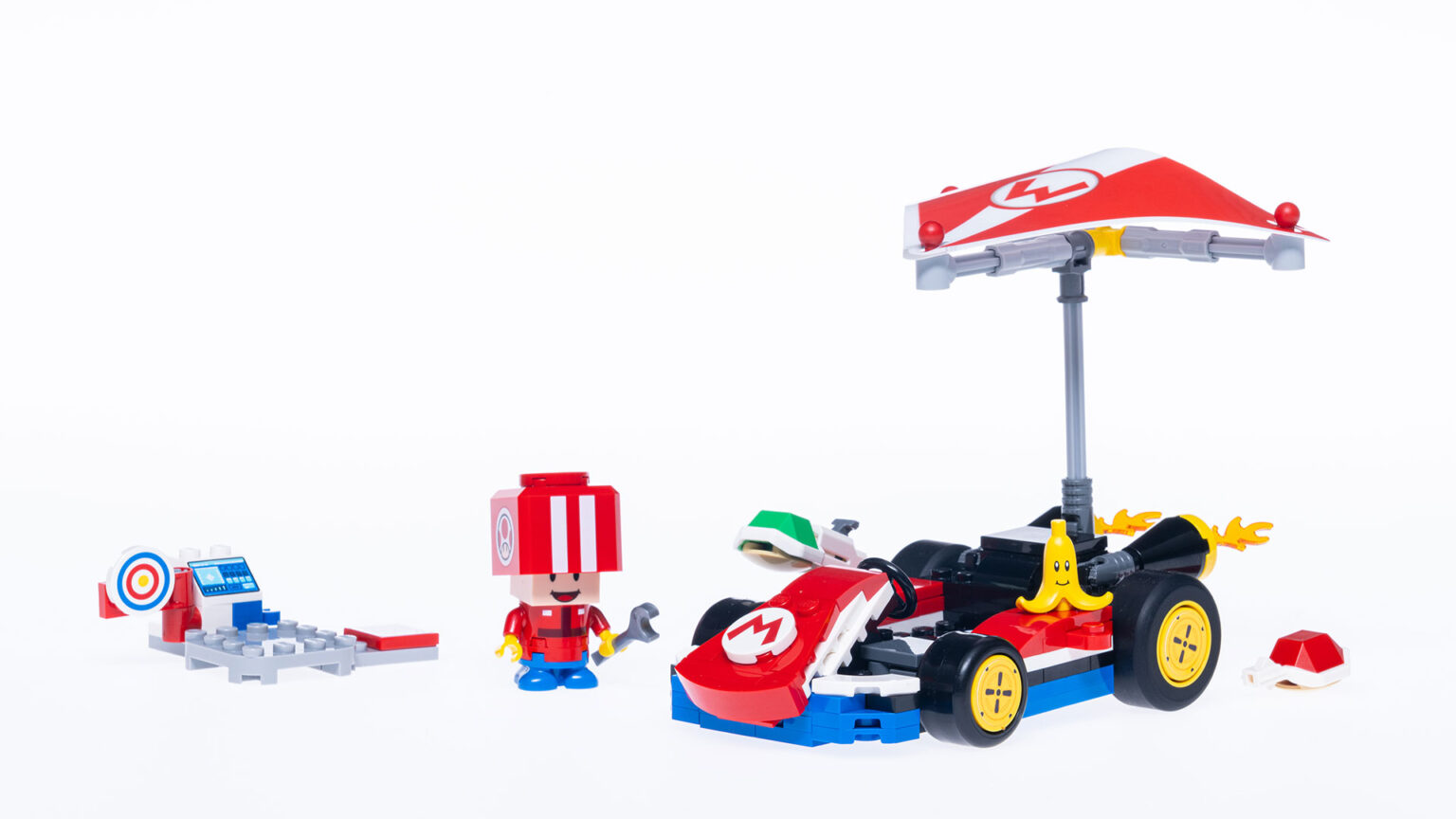 The Standard Kart is a 174-piece set The Standard Kart is a 174-piece set