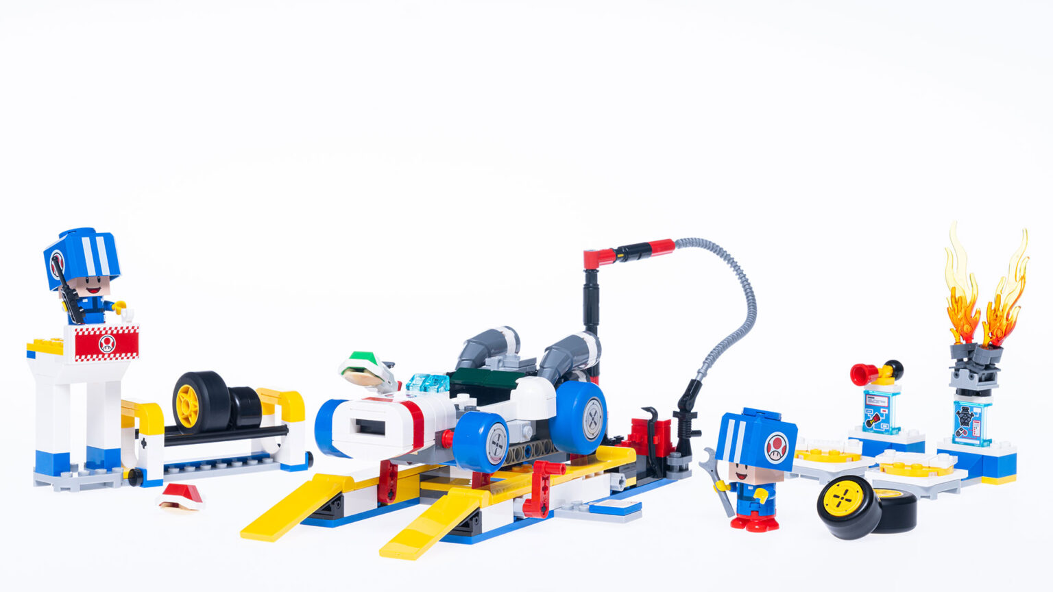 The Toad's Garage is a 390-piece set The Toad's Garage is a 390-piece set
