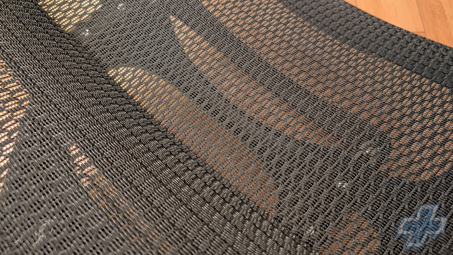 Eureka Ergonomic Axion Hybrid Chair Review Gallery | Image: Jason Siu / FullCleared Eureka Ergonomic Axion Hybrid Chair Review Gallery | Image: Jason Siu / FullCleared