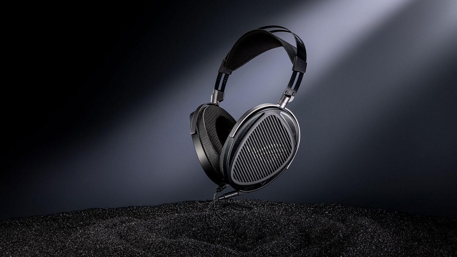 The ROG Kithara features HIFIMAN 100mm planar magnetic drivers | Image: ASUS